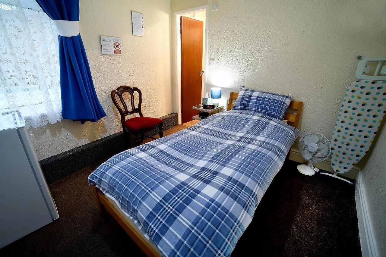 Lynmoore Guest House Blackpool United Kingdom