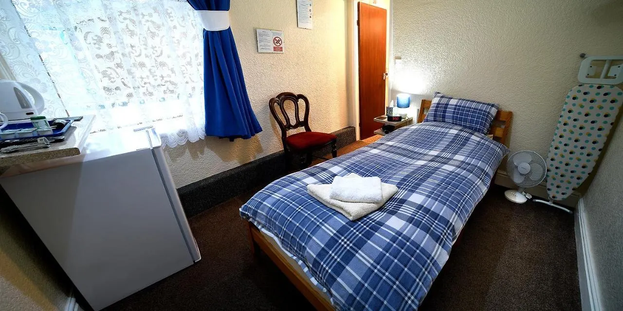 Lynmoore Guest House Blackpool