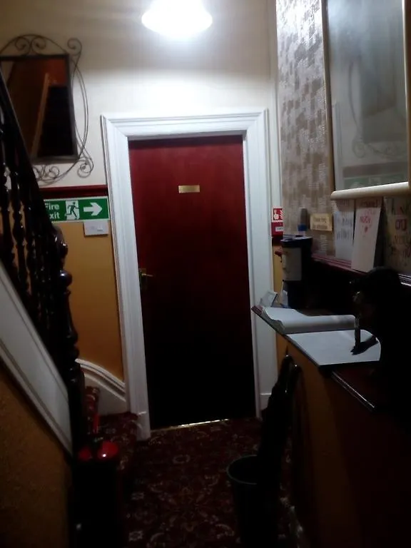 Lynmoore Guest House Blackpool