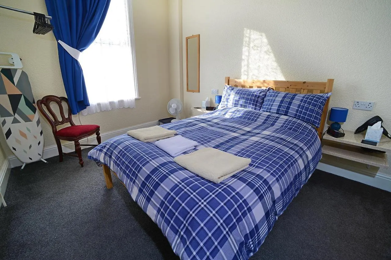 Lynmoore Guest House Blackpool
