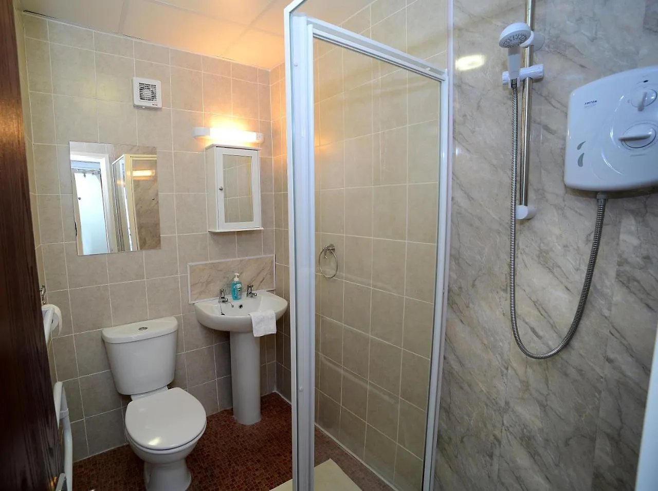 **  Lynmoore Guest House Blackpool United Kingdom