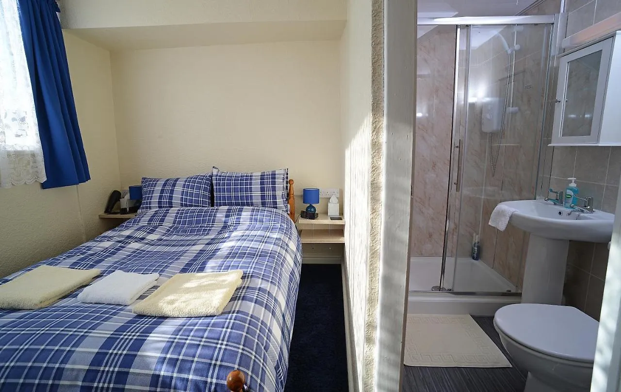 Lynmoore Guest House Blackpool