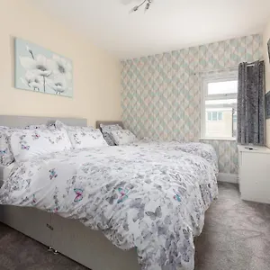 Eden - Family Apartment, Wifi & Parking Apartment