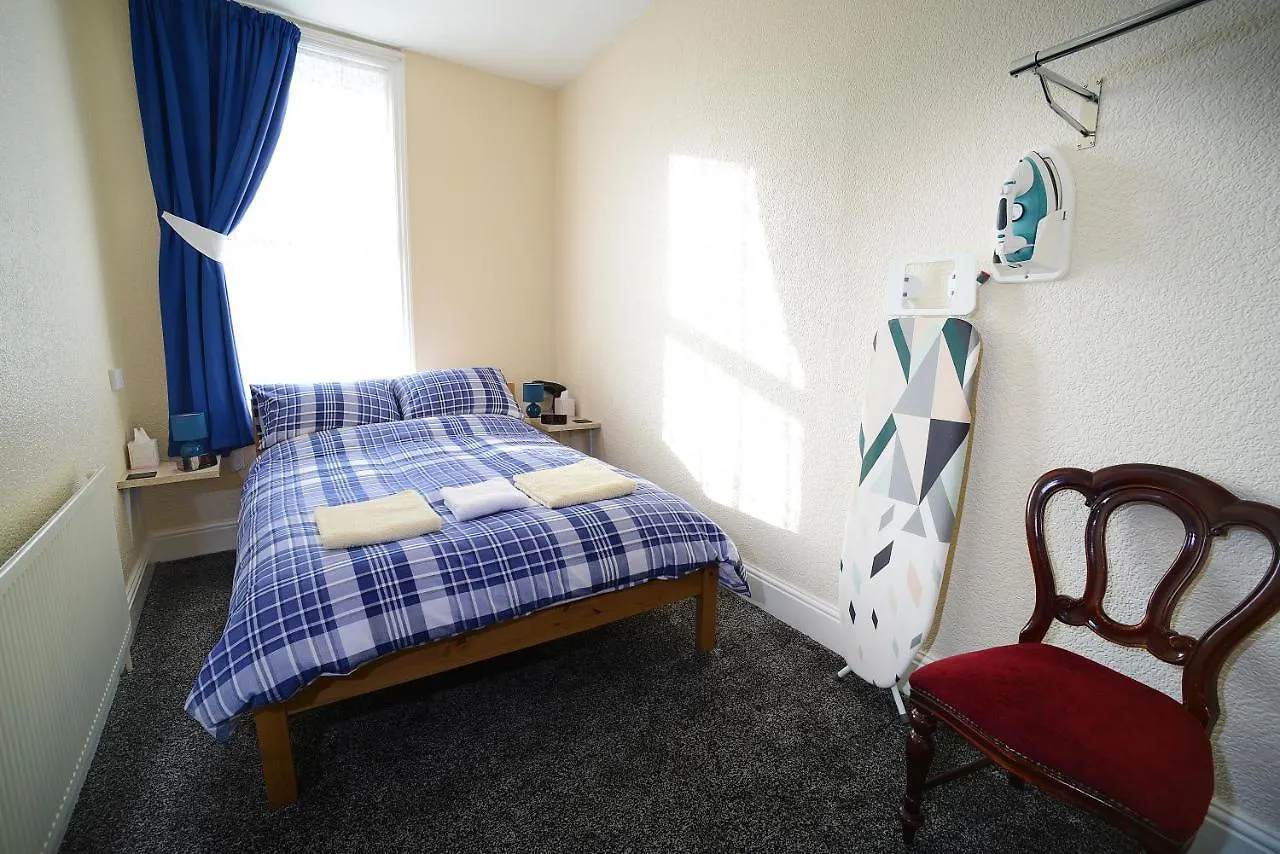 Lynmoore Guest House Blackpool