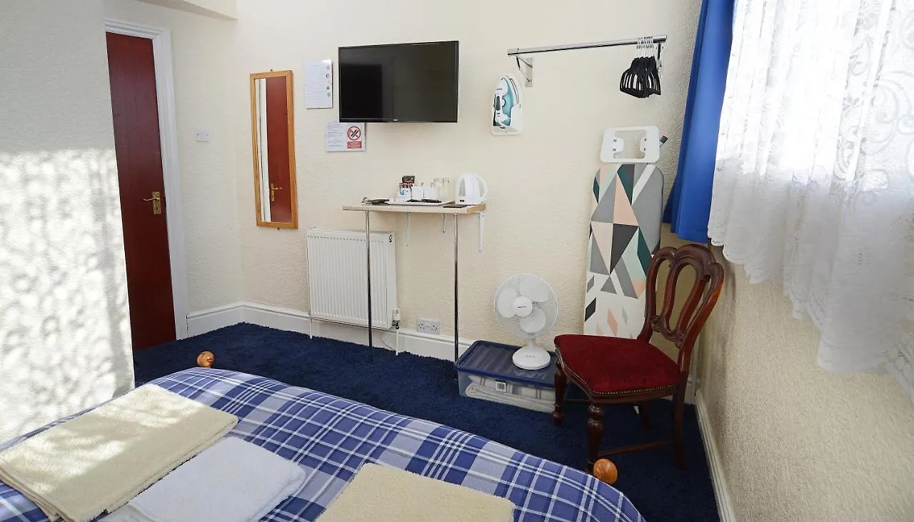 Lynmoore Guest House Blackpool